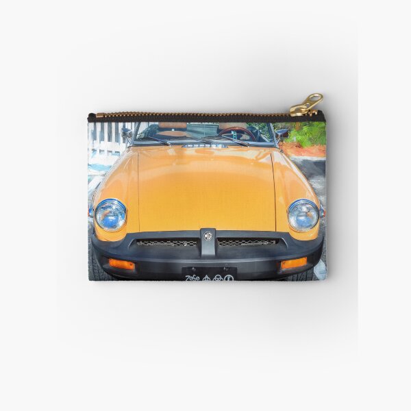Aperçu de l'œuvre MG MGB décapotable jaune de 1978 créée et vendue par RichFrancoCars.