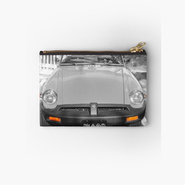 Aperçu de l'œuvre MG MGB décapotable jaune de 1978 créée et vendue par RichFrancoCars.