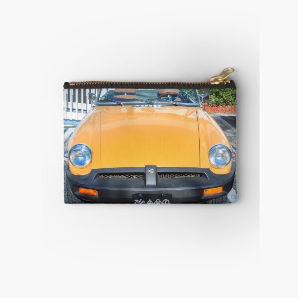 Aperçu de l'œuvre MG MGB décapotable jaune de 1978 créée et vendue par RichFrancoCars.