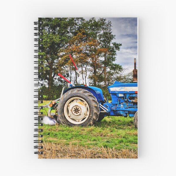 Artikelvorschau, Blauer Traktor auf dem Feld entworfen und verkauft von JEZ22.