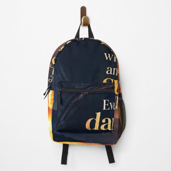 Aperçu de l'œuvre Even the Darkest Night Will End Inspirational Sunrise Quote créée et vendue par GutyzDesignsES.