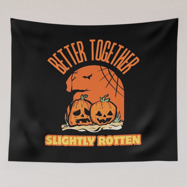 Artikelvorschau, T-Shirt für Pärchen mit leicht verrottetem Kürbis – Lustiges Halloween-Geschenk entworfen und verkauft von E20STUDIO.
