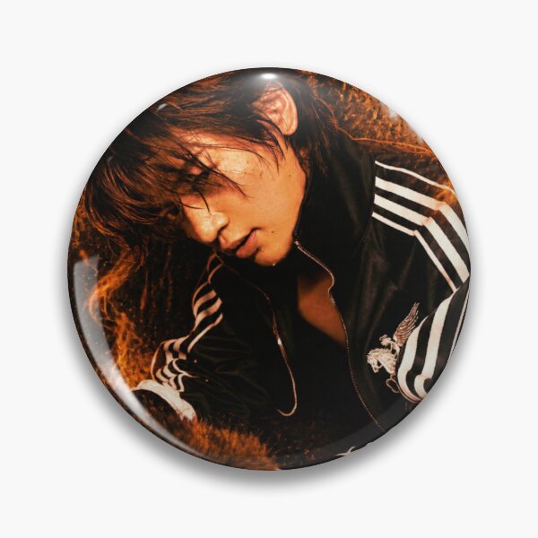 Aperçu de l'œuvre Minho SHINee Make It Hot Concept Sporty Streetwear créée et vendue par Valeree Store.