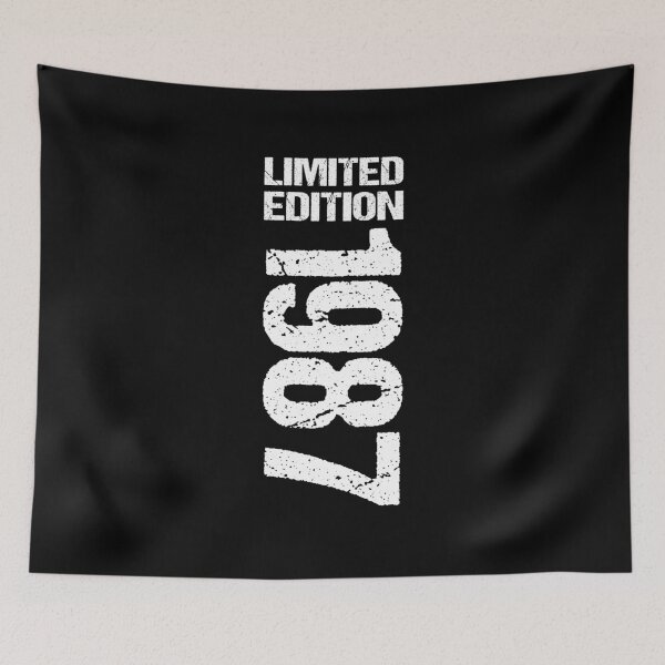 Aperçu de l'œuvre Édition limitée 1987 Vintage 40e anniversaire créée et vendue par Loona97.