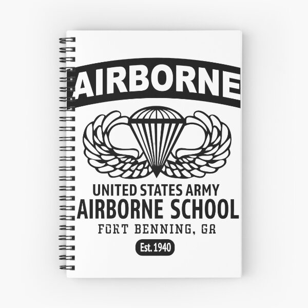 Artikelvorschau, Retro-Militär-Fallschirmspringer-Schulabzeichen entworfen und verkauft von DovieBahringer.