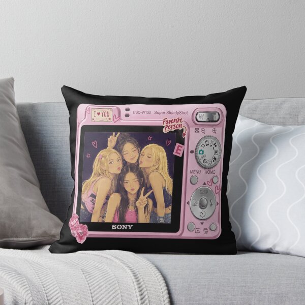 Aperçu de l'œuvre Blackpink Camera Pink créée et vendue par CheyanneBlake.