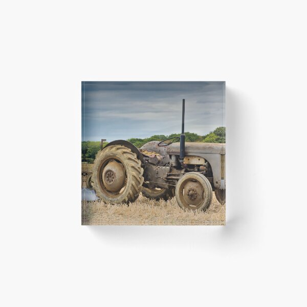 Item preview, Tractor olvidado designed and sold by JEZ22.