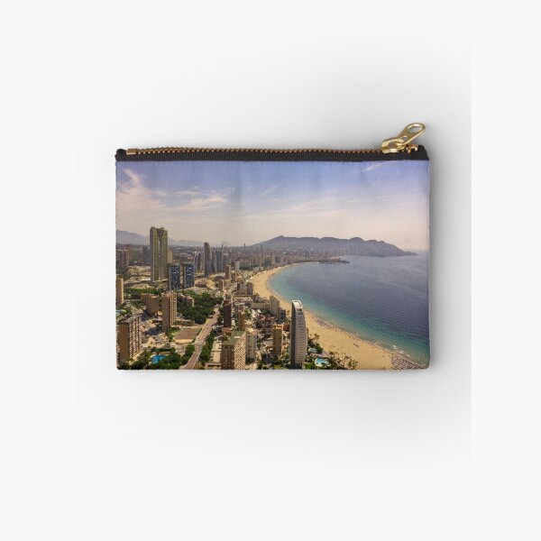 Artikelvorschau, Skyline von Benidorm, Strandlandschaft entworfen und verkauft von hawkie.
