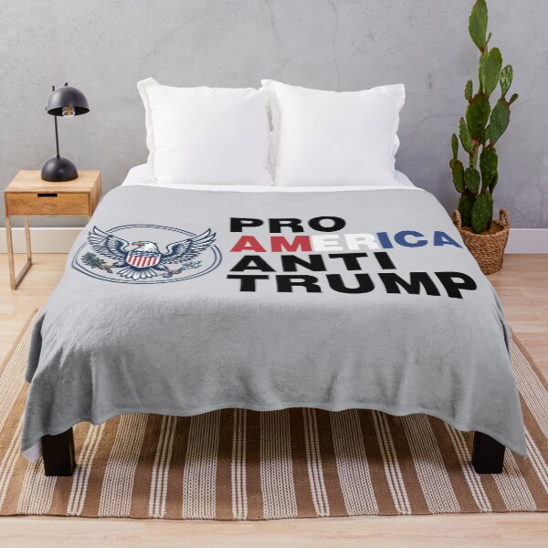 Artikelvorschau, Pro-Amerika, Anti-Trump, Patriotisches Grafikdesign mit amerikanischem Adler entworfen und verkauft von VoglR.