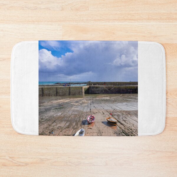 Aperçu de l'œuvre Bateaux du port de Mevagissey, Cornouailles créée et vendue par VnGphoto.