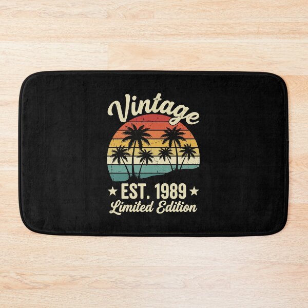 Aperçu de l'œuvre Édition limitée Vintage Est. 1989 Anniversaire Né(e) en 1989 35e anniversaire créée et vendue par PopStars1993.