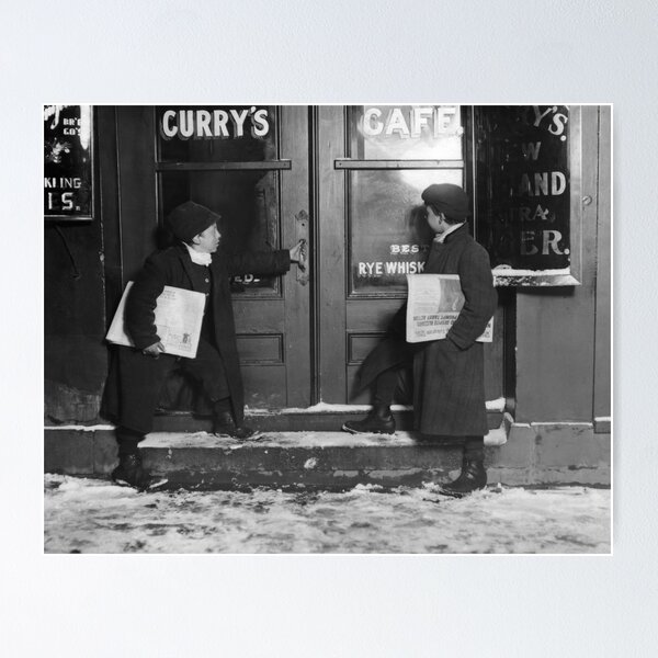 Artikelvorschau, Newsies vor einem Saloon – Connecticut – 1909 entworfen und verkauft von warishellstore.