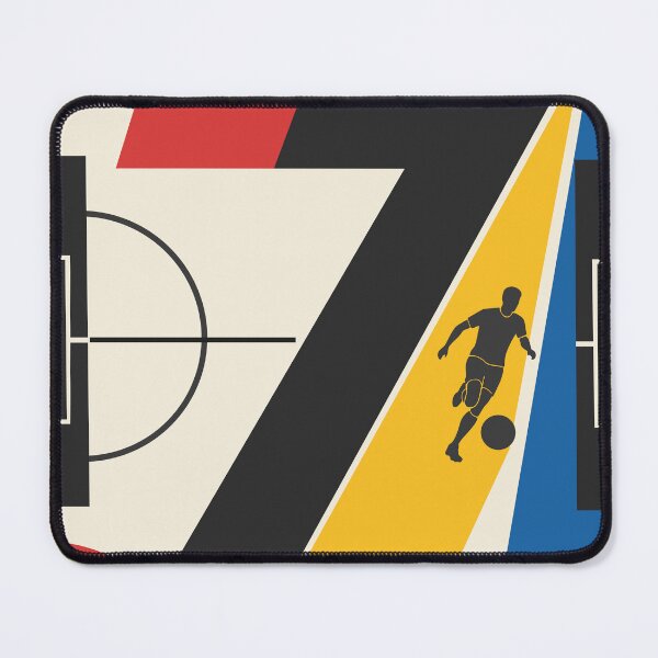 Artikelvorschau, Fußballposter mit der Nummer 7, Bauhaus-Fußballposter, Fußballkunst mit der Nummer 7, Flügelspieler-Fußballdeko, geometrisches Sportposter, Fußballgeschenk entworfen und verkauft von Studio pod Burom.