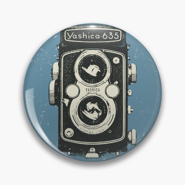 Artikelvorschau, Yashica-635 Vintage-Kamera, handgezeichnet entworfen und verkauft von studio838.