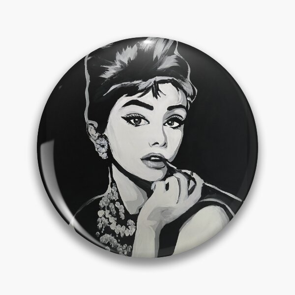 Artikelvorschau, Audrey Hepburn Schwarz-Weiß-Porträt entworfen und verkauft von Portrait Haven.