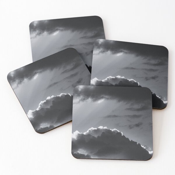 Artikelvorschau, Schwarze und weiße Wolken entworfen und verkauft von Swooncake Press.