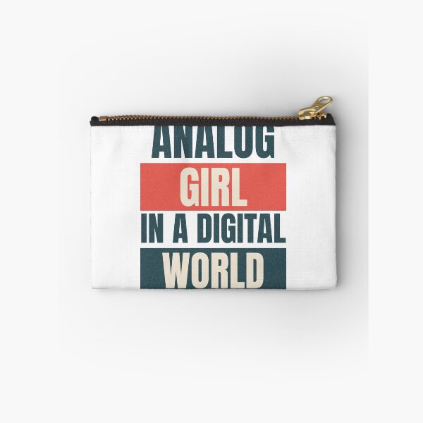 Artikelvorschau, Analog Girl entworfen und verkauft von RiotGrrlGoods.