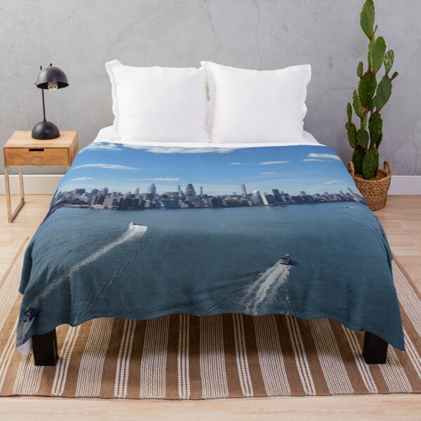 Artikelvorschau, East River von New York City entworfen und verkauft von NYConlineStore.