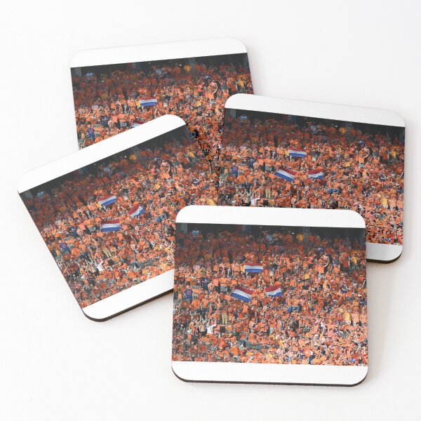Artikelvorschau, Dutch Orange Football fans pictured at a tournament entworfen und verkauft von STFPhotoAgency.