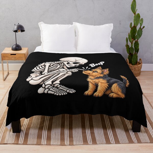 Artikelvorschau, Lustiges Skelett-Design mit Australian Terrier Hund Boop für Halloween – Mama & Papa entworfen und verkauft von rafaeltto.