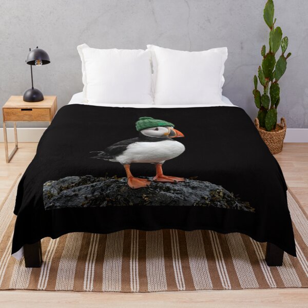 Artikelvorschau, Hipster Puffin Wearing Beanie Bird Iceland Animal Vintage 90 entworfen und verkauft von w66aboo.