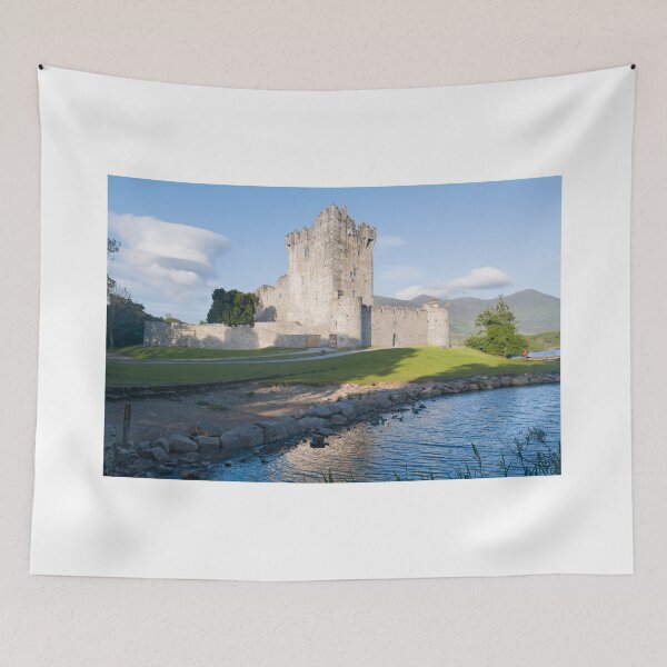 Artikelvorschau, Ross Castle, Killarney entworfen und verkauft von Adrian McGlynn.