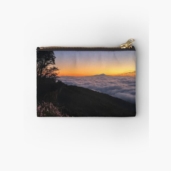 Item preview, Universo virtual inmersivo designed and sold by fwidhantos.