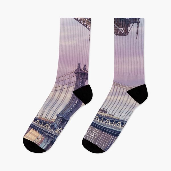 Artikelvorschau, Manhattan Bridge bei violettem Sonnenuntergang entworfen und verkauft von assaf.