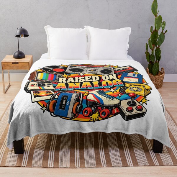 Artikelvorschau, Aufgewachsen mit analogem Retro-T-Shirt der 80er und 90er Jahre – Vintage-Technologie-Nostalgie entworfen und verkauft von DesignArtist.ia.