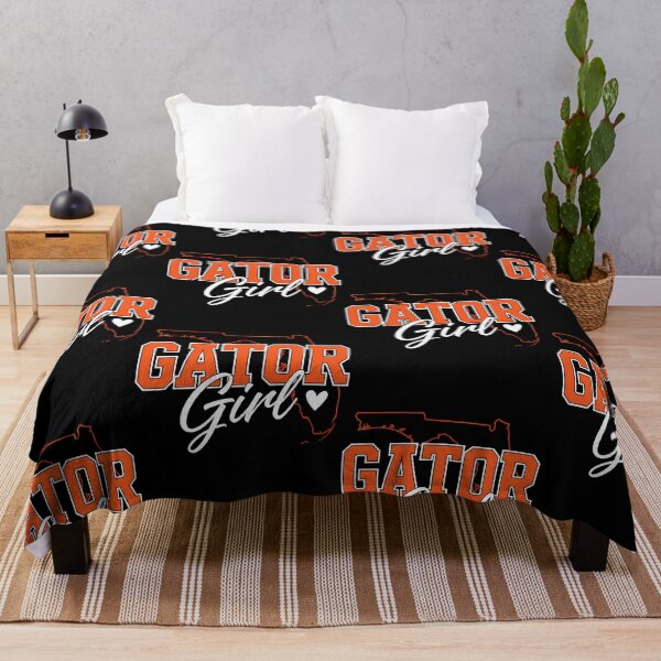 Artikelvorschau, Gator Girl Florida Pride Map Heart College Spirit entworfen und verkauft von OddPopARt.