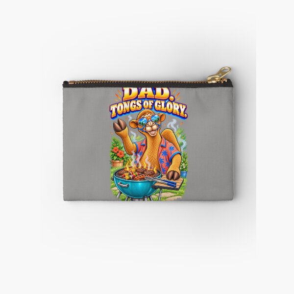 Artikelvorschau, Papa. Tongs of Glory – Lustiges Kamel-T-Shirt mit Tiermotiv entworfen und verkauft von Camel & Quirk.