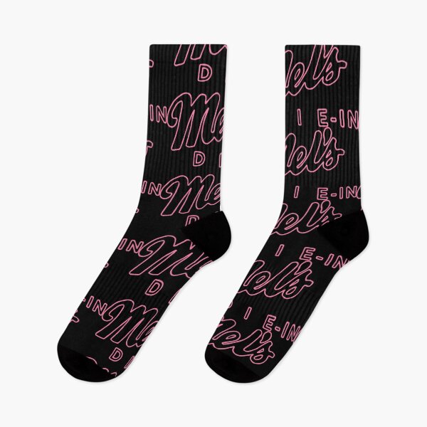 Artikelvorschau, Halloween-Horror-inspiriertes, gruseliges Mädchen-Design mit pinkfarbener Schrift entworfen und verkauft von creatingmouseshop.