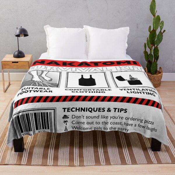 Artikelvorschau, Die Hard Weihnachten Hans Gruber Design Nakatomi Plaza Pullover T-Shirt Tasse Kleid Kissen Überwurf Weihnachtsmann Film Schnee Lustig Deck The Hans entworfen und verkauft von Cool Robot Bro..