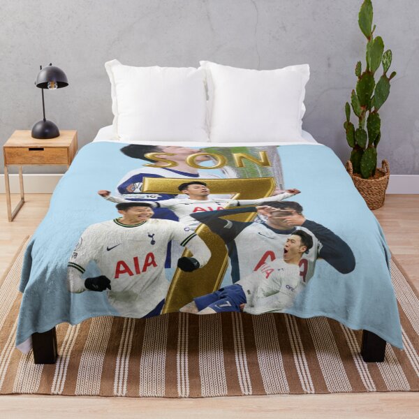 Artikelvorschau, Son Heung-min Tottenham Tribute – Gold Name & Number Design entworfen und verkauft von Kings Clothing.