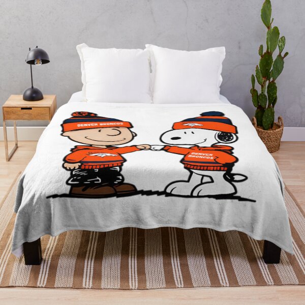 Artikelvorschau, Snoopy Denver Broncos entworfen und verkauft von Norwoodgo.