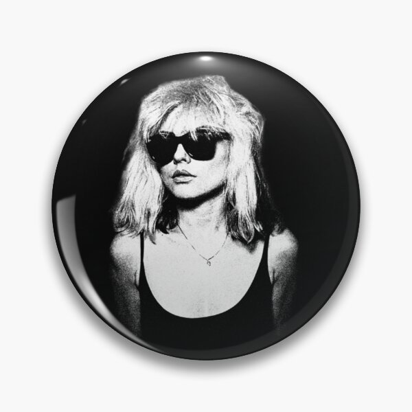 Artikelvorschau, Perfect Punk Rock Girl Retro 70S Vintage Band entworfen und verkauft von CLARISSAMILTON.