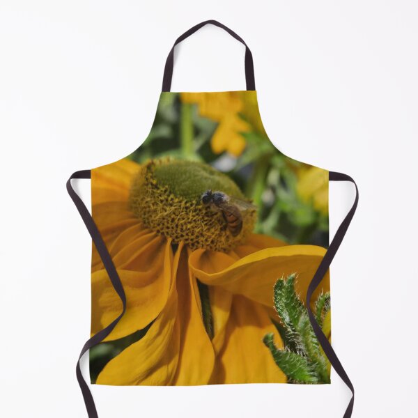 Item preview, Black Eyed Susan and bee designed and sold by Lizzilzil.