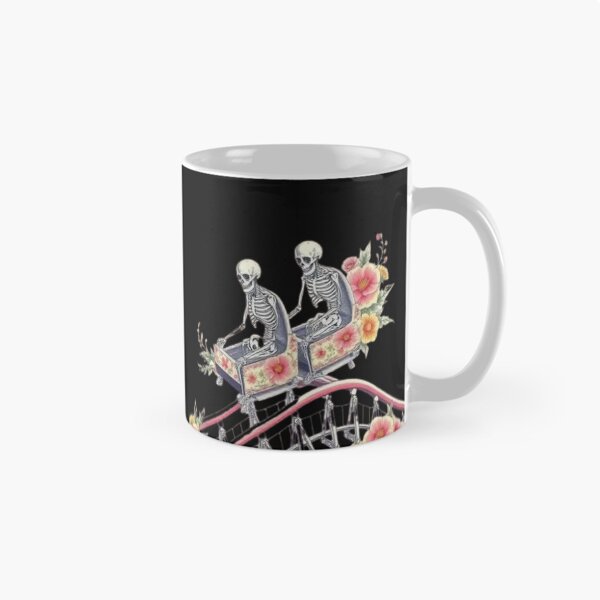 Aperçu de l'œuvre Des squelettes joyeux sur des montagnes russes créée et vendue par Welcome To My Store!.