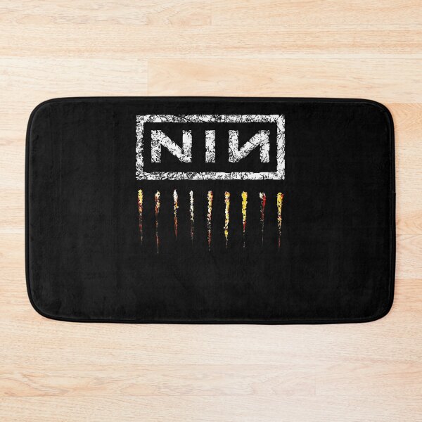 Aperçu de l'œuvre Nine Inch Nails NIN Effet vieilli et dégoulinant créée et vendue par grinbats.