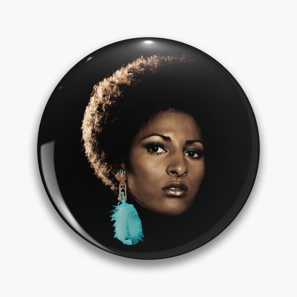 Aperçu de l'œuvre T-shirt « Say-Hello-Pam-Grier » créée et vendue par luonguidas.