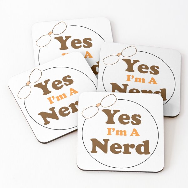Aperçu de l'œuvre Oui, je suis un nerd, lunettes, ruban de masquage, lettrage marron, chapeaux, t-shirts créée et vendue par Rolographics1.