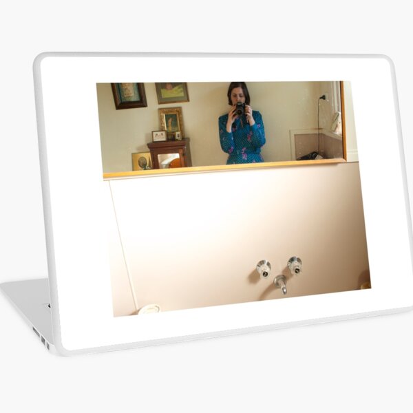 Dancing dress Laptop Skin