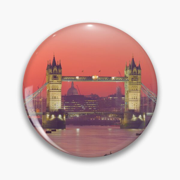 Item preview, Puente de Londres al atardecer designed and sold by KNBS.