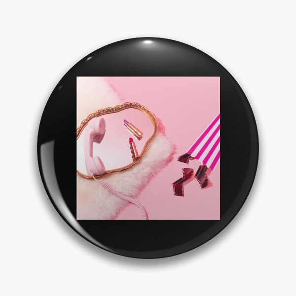 Aperçu de l'œuvre Maquillage rose créée et vendue par OmaElza.