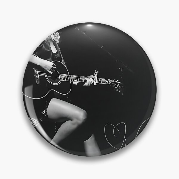 Item preview, guitar and signature designed and sold by Yousaimaw.