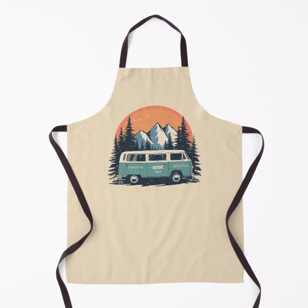 Artikelvorschau, Vintage Campervan mit Bergen und Sonnenuntergang entworfen und verkauft von KookArt.