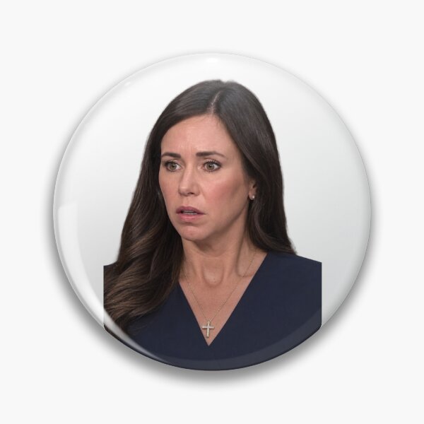 Artikelvorschau, Schockiertes Gesicht von Katie Britt entworfen und verkauft von Fun Intended.