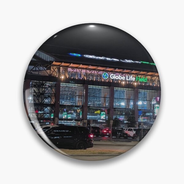 Artikelvorschau, Texas Rangers Globe Life Field Arlington Ballpark Nacht entworfen und verkauft von wravelo.