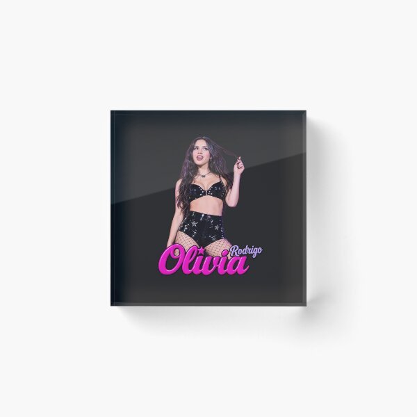 Aperçu de l'œuvre Olivia Rodrigo créée et vendue par Cybernaze.