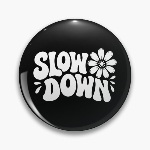 Artikelvorschau, Slow Down Yoga Achtsamkeit und Ruhe entworfen und verkauft von Macphisto Shirts.